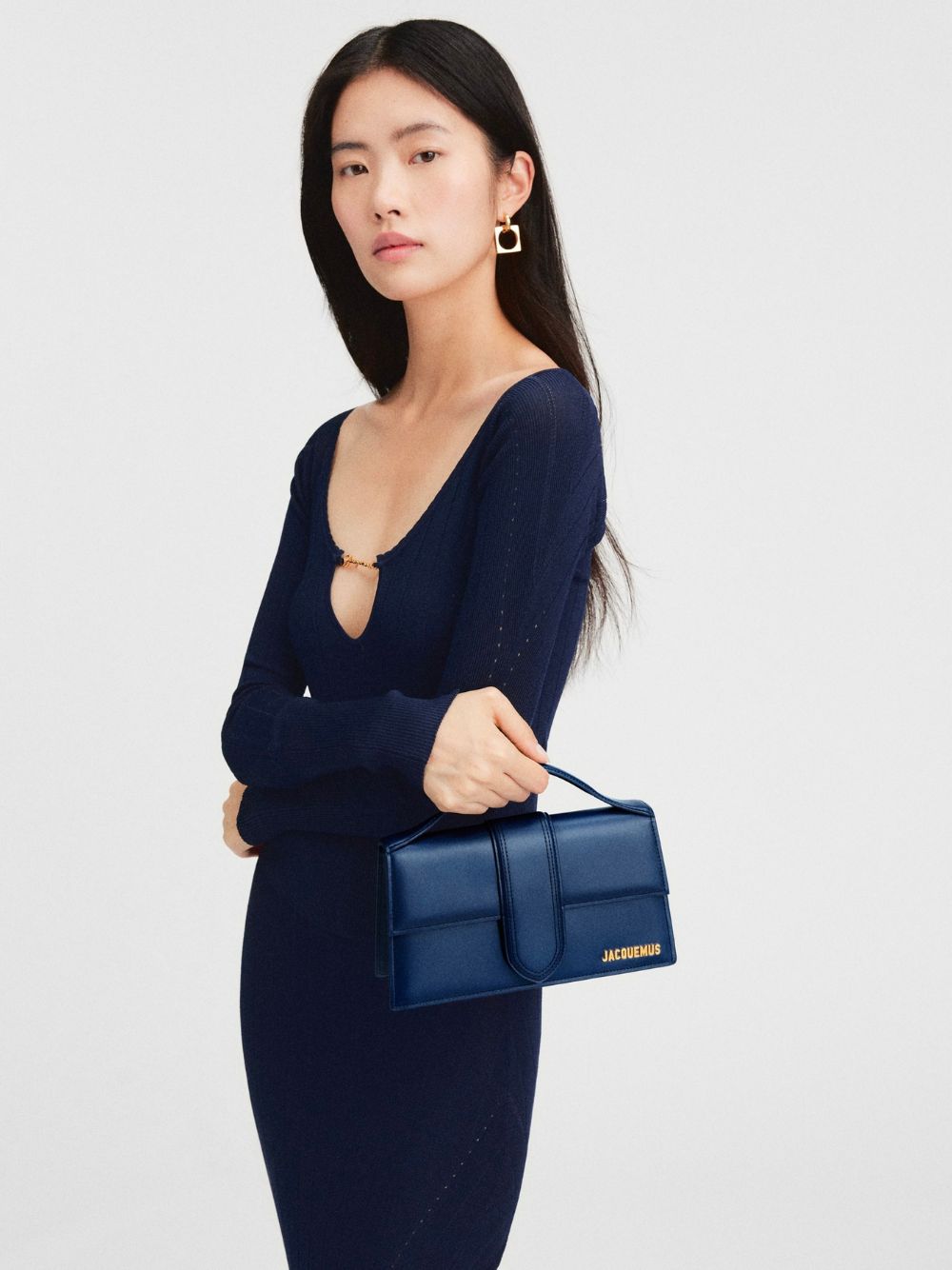 Jacquemus Le Grand Bambino – Sac en Cuir Bleu Marine | HBPS Fashion