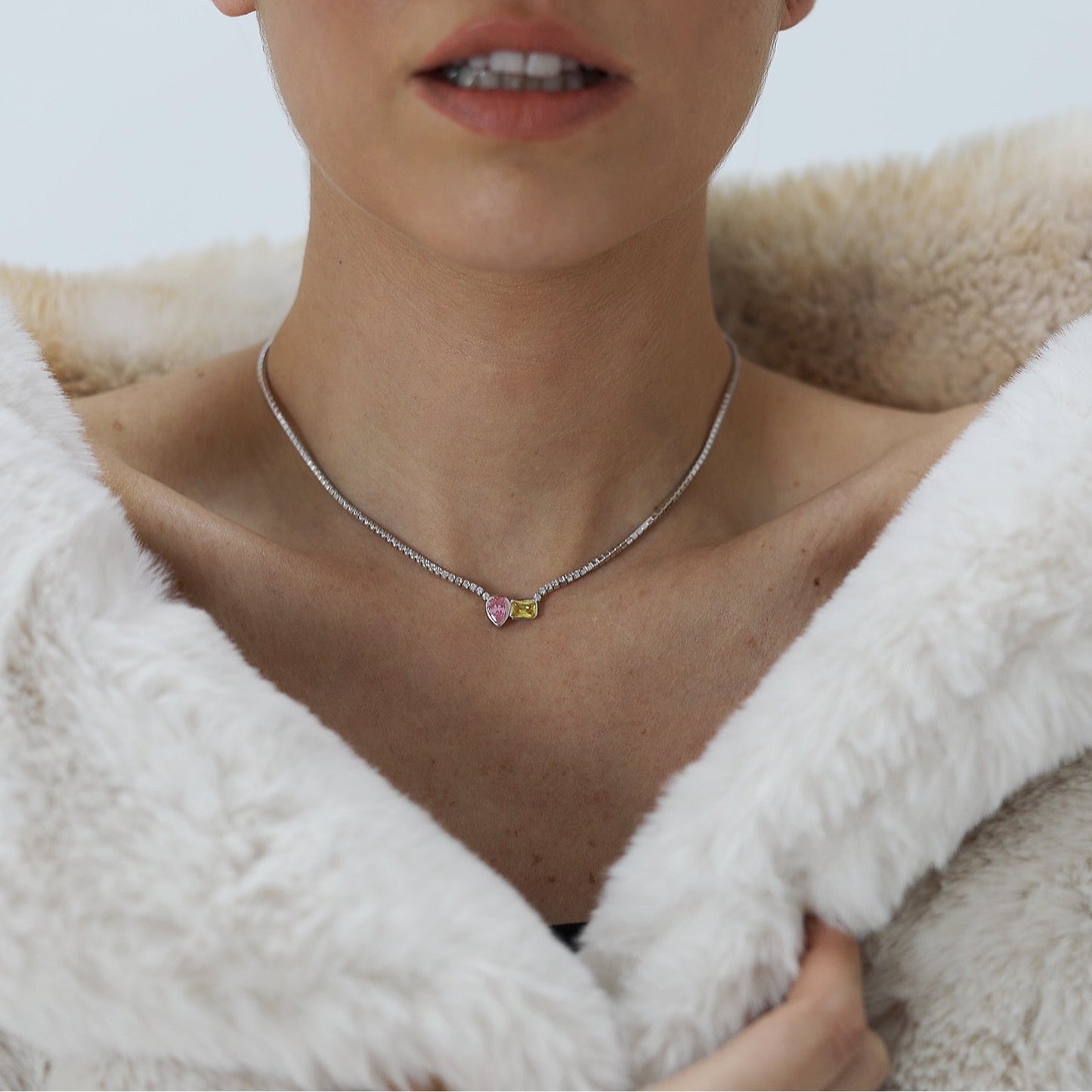 COLLAR ASHE