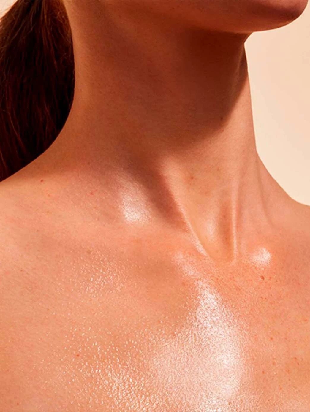 Bruma Solar Embellecedora Alta Protección Spf 50+ Para El Cuerpo by Perfumerías Padilla