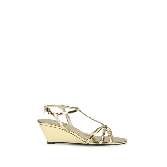 Prada – Sandales Compensées en Cuir Métallique Doré | Pendentif Triangle Logo | SS26
