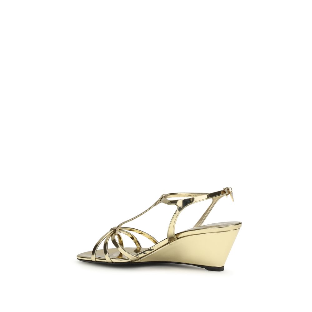 Prada – Sandales Compensées en Cuir Métallique Doré | Pendentif Triangle Logo | SS26