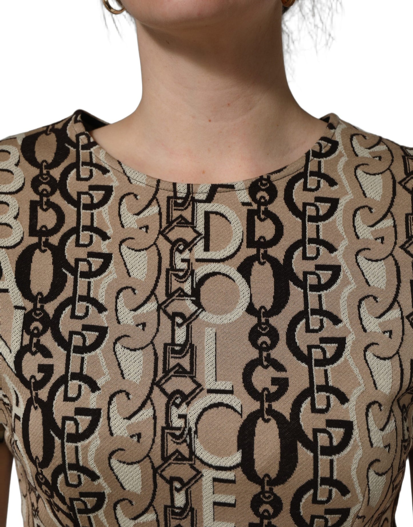 Dolce & Gabbana Robe Fourreau Femme Marron — Motif & Logo DG | Manches Courtes | Made in Italy