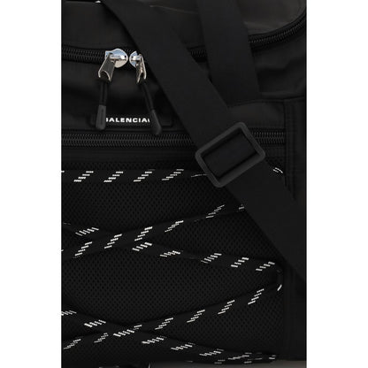 Balenciaga Hyke Gym – Sac Bandoulière Cuir de Veau Noir Logo Doré SS26