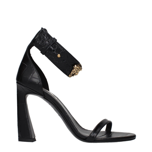 Versace – Sandales à Talon Stiletto en Cuir Noir | Détail Latéral Signature