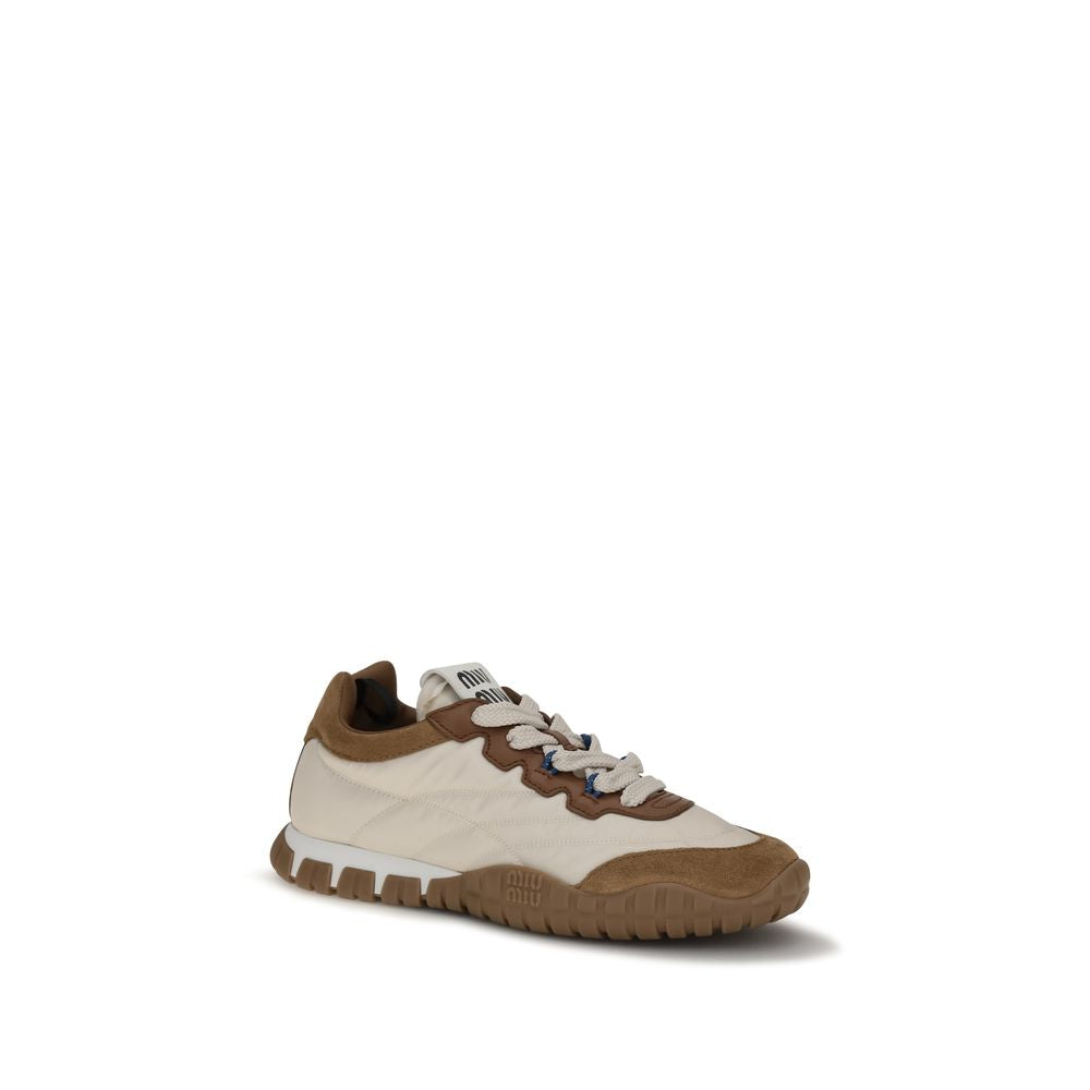 Miu Miu – Sneakers Femme Beige en Tissu & Cuir de Veau | Logo Écran | Semelle EVA Caoutchouc Étoile | AW26