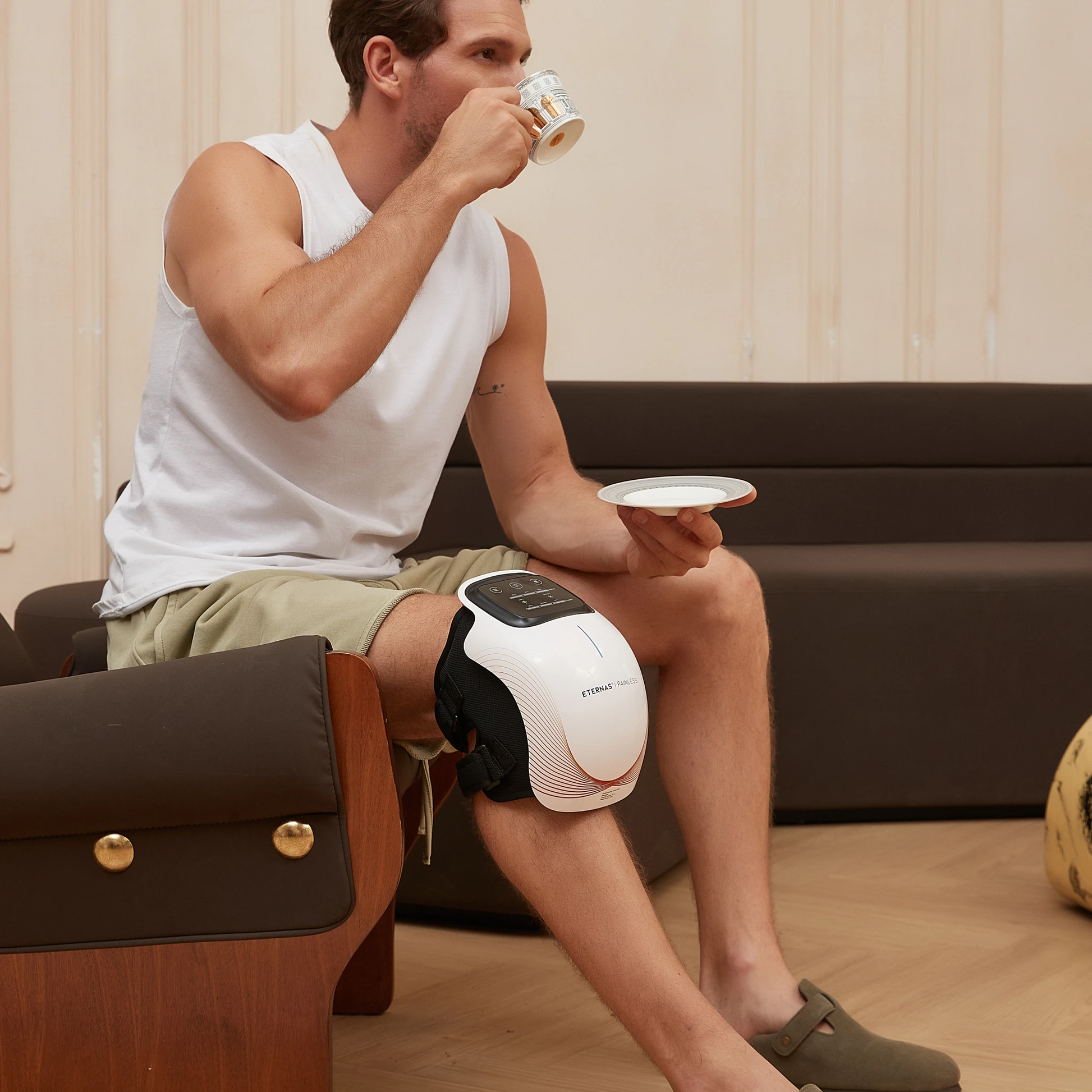 Masajeador de Rodilla Inalámbrico | Alivio del Dolor Articular por Infrarrojos, Calor, Láser y Vibración by Eternas