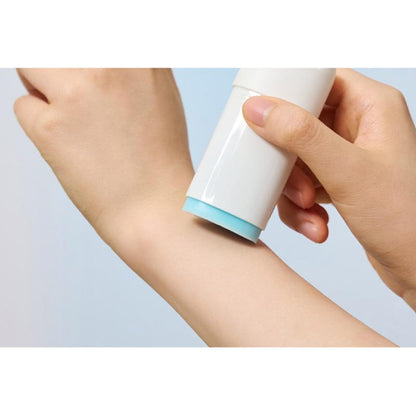 SKIN1004 Madagascar Centella Hyalu-Cica Silky-Fit Sun Stick SPF50+ PA++++ – Protector Solar en Barra con Centella Asiática y Ácido Hialurónico (20g)