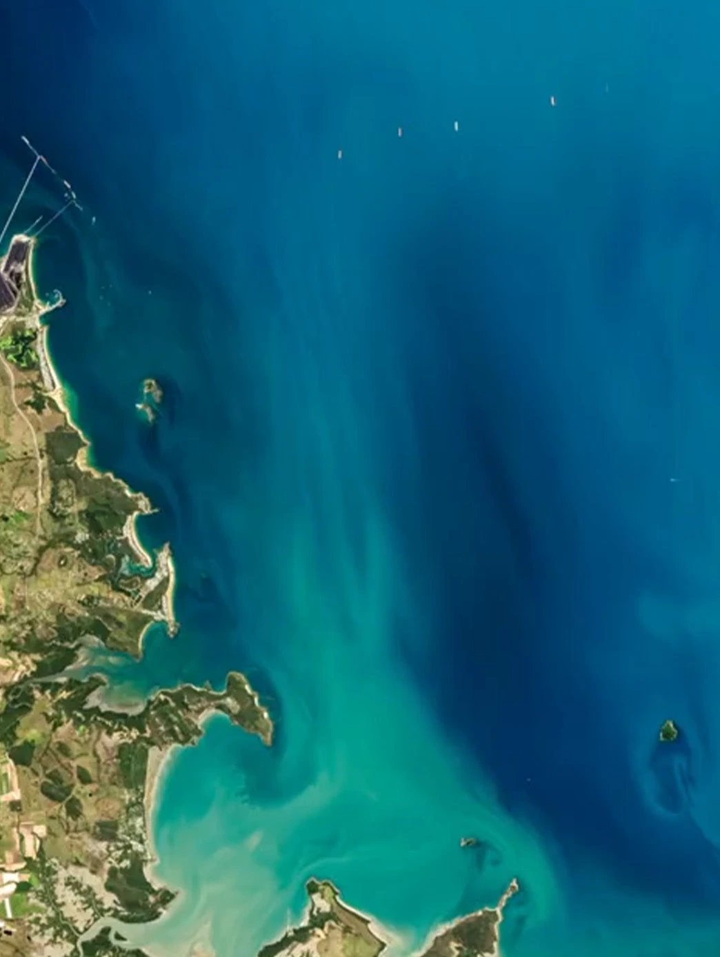 Waterlover Hydrating Sun Milk SPF30 by Perfumerías Padilla