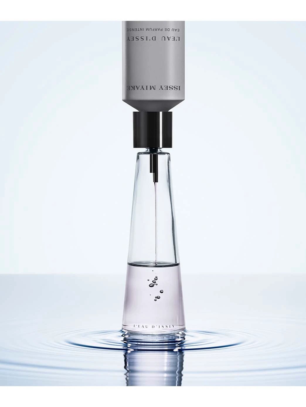 L'Eau d'Issey Eau de Parfum Intense by Perfumerías Padilla