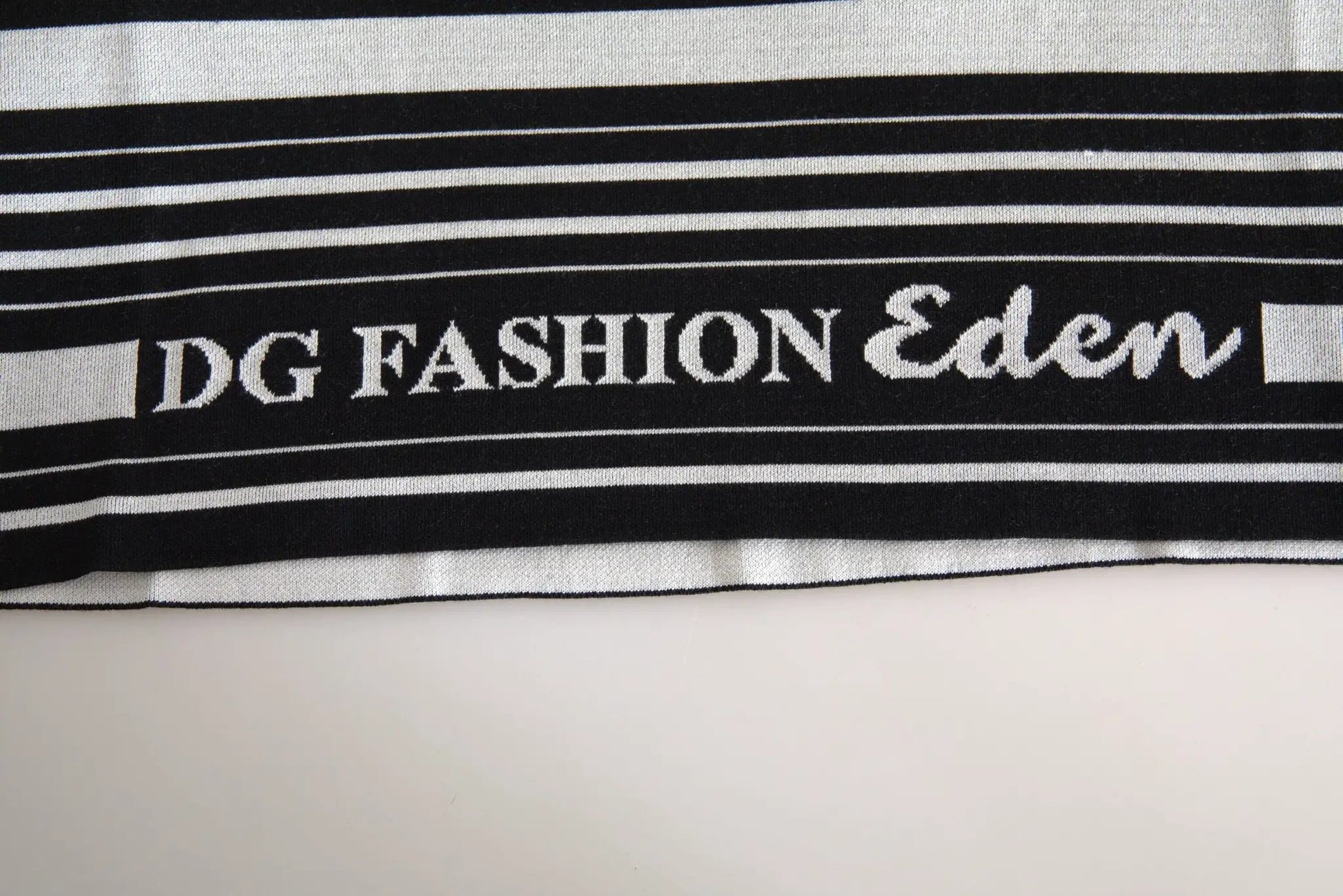 Dolce & Gabbana White Cotton DG Fashion Crew Neck Tee T-shirt by Dolce & Gabbana