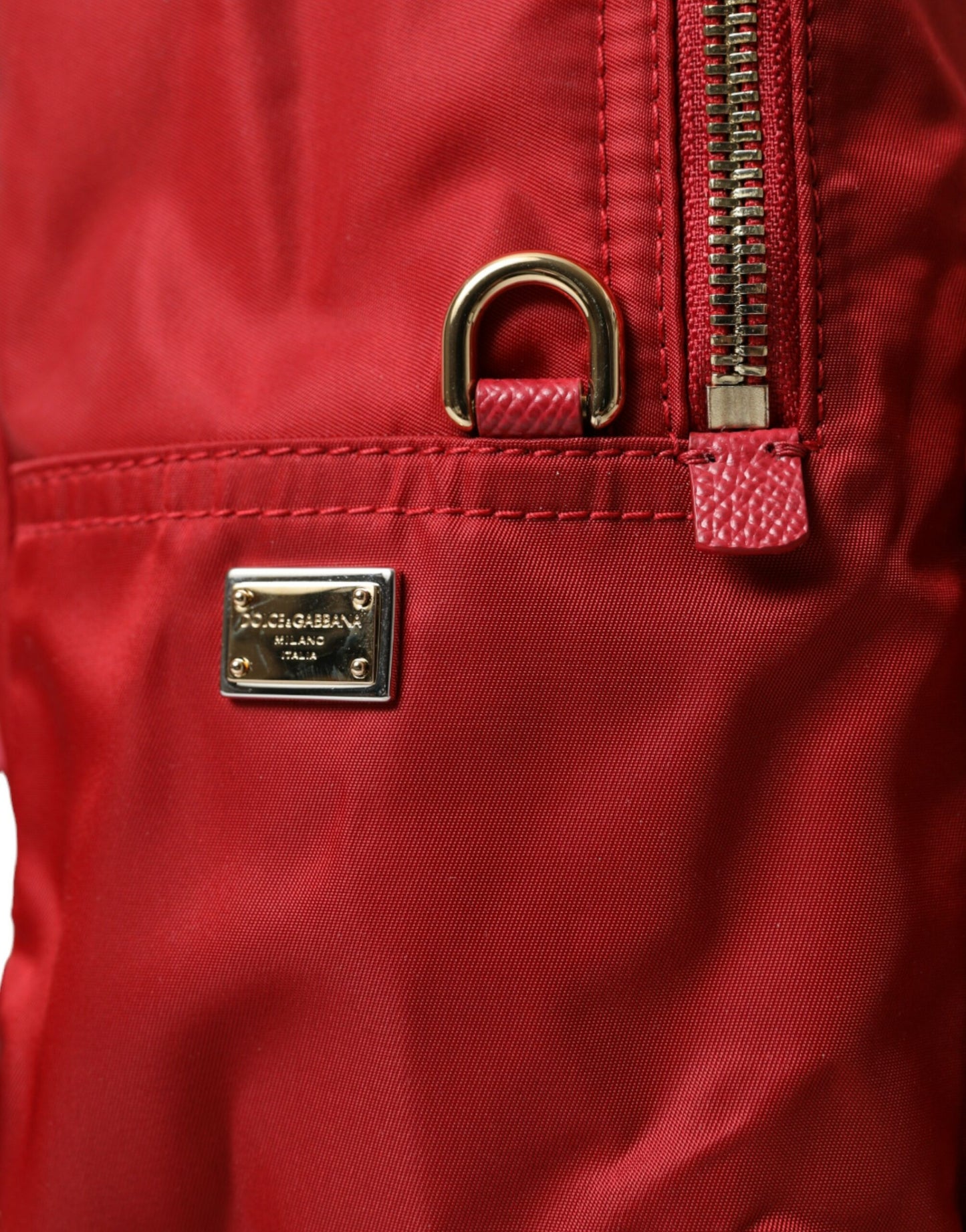 Dolce & Gabbana Sac à Dos Vulcano DGFAMILY Emblème Rouge Or Métal Logo Gravé Fermeture Éclair