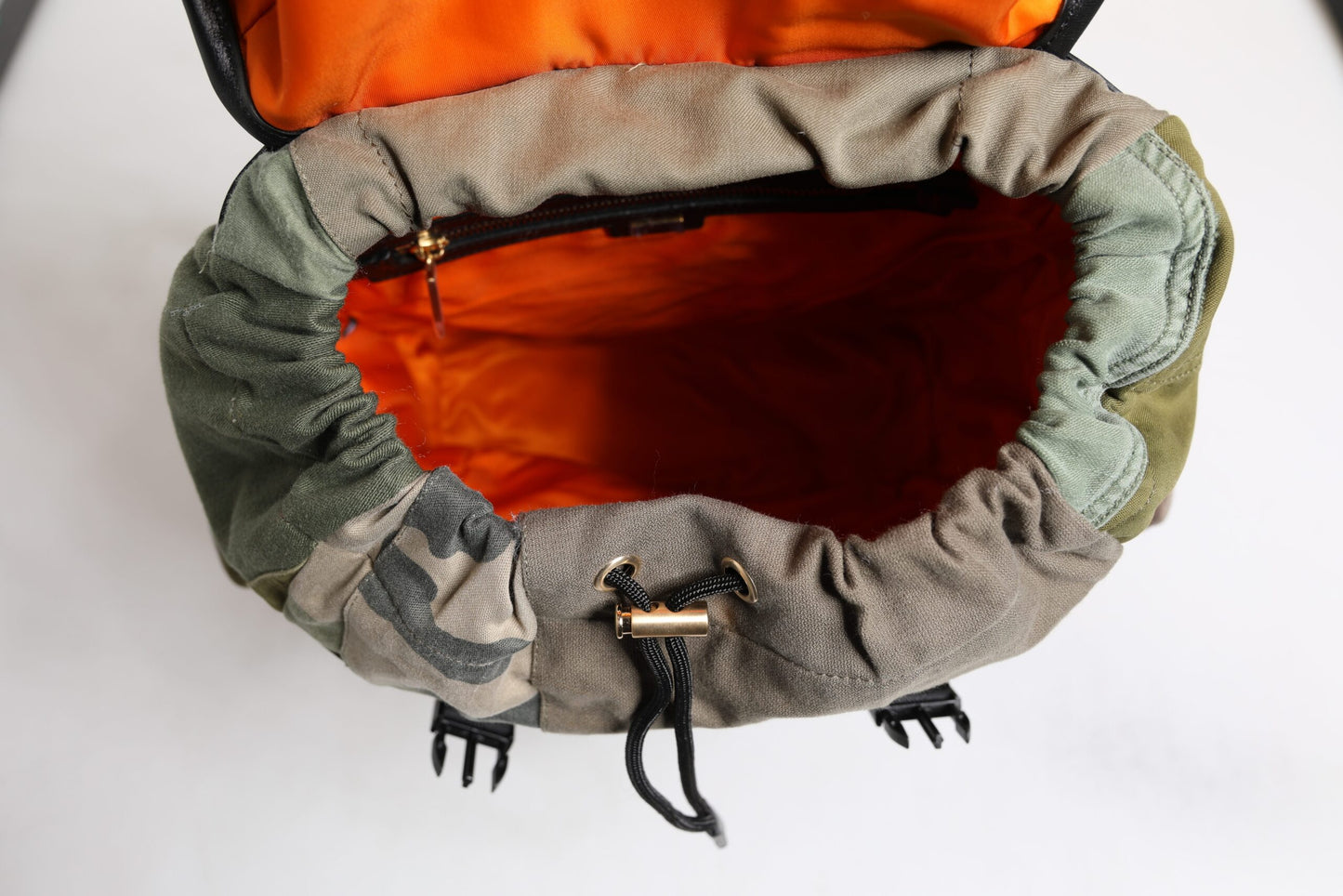 Dolce & Gabbana Sac À Dos Patchwork Vert Militaire Pour Voyage En Coton Cuir Et Nylon Doublé Poches Intérieures