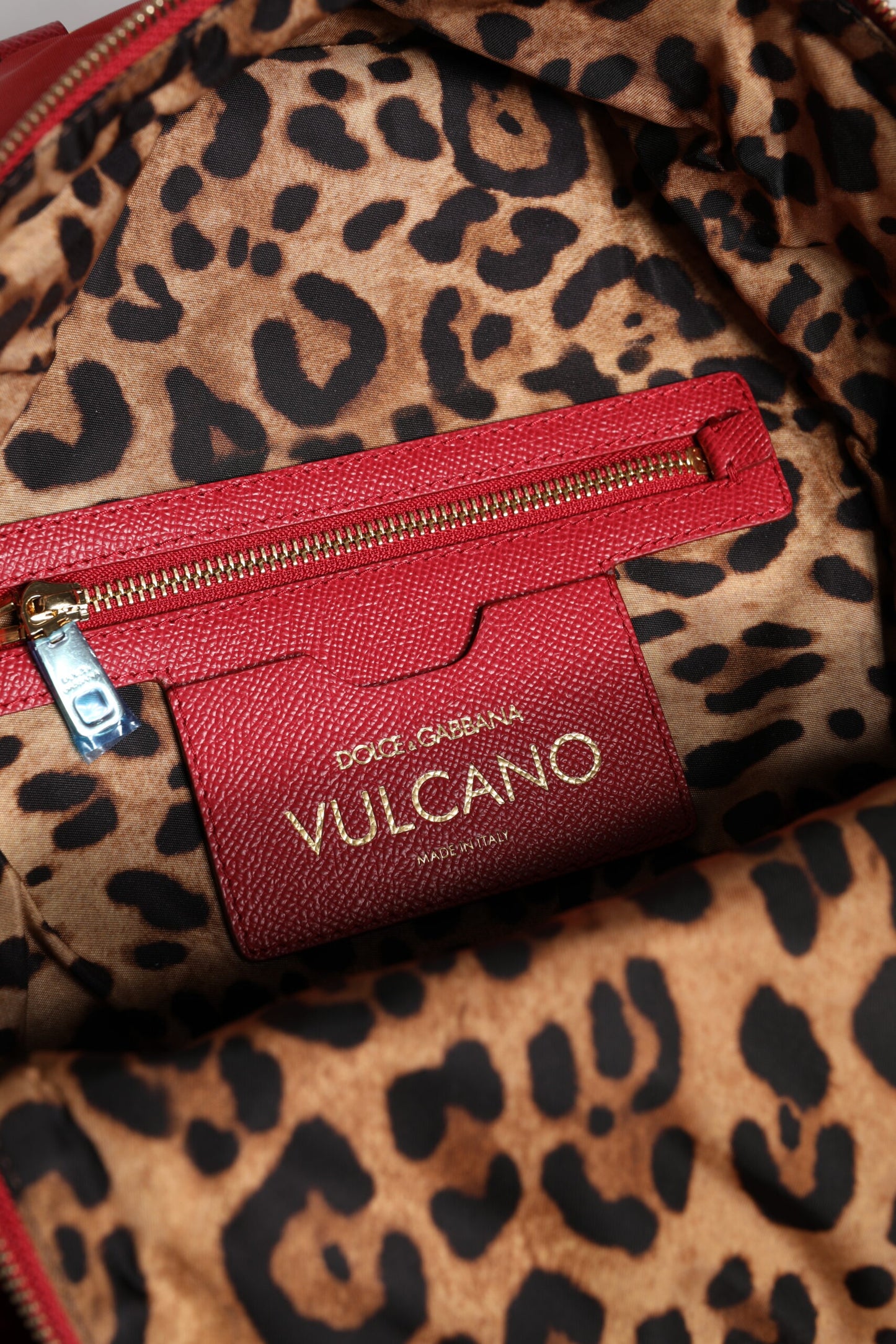 Dolce Et Gabbana Sac À Dos Vulcano Emblème Rouge En Nylon Et Cuir Italien Luxe Exclusif