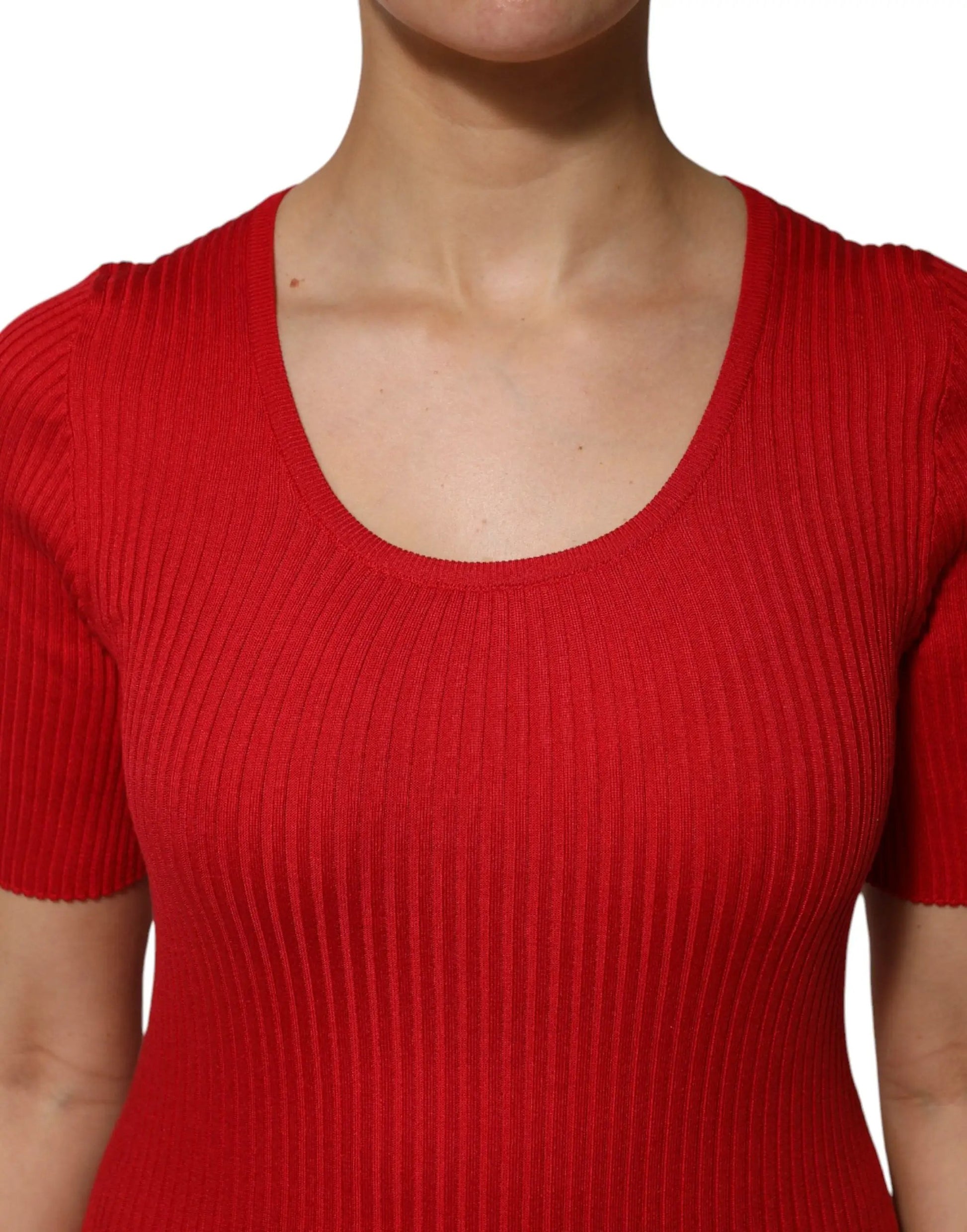 Dolce & Gabbana Red Round Neck Short Sleeves Pullover Top by Dolce & Gabbana