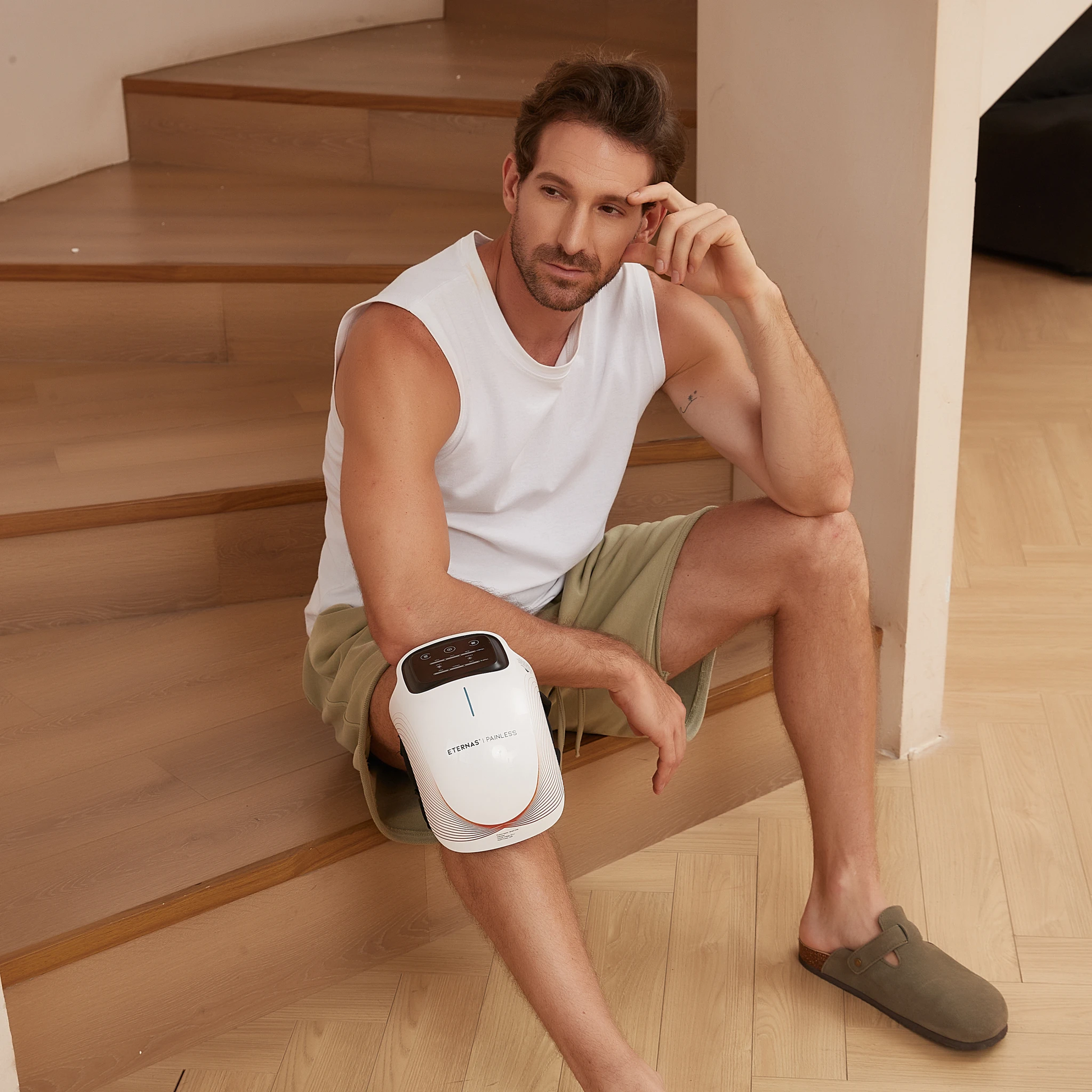 Masajeador de Rodilla Inalámbrico | Alivio del Dolor Articular por Infrarrojos, Calor, Láser y Vibración by Eternas