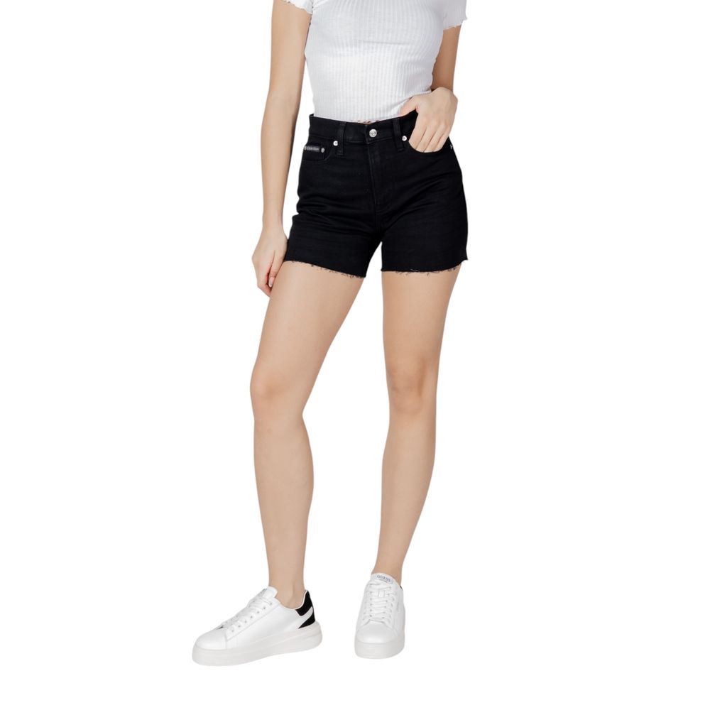 Calvin Klein Jeans – Short MOM en Coton Noir SS25