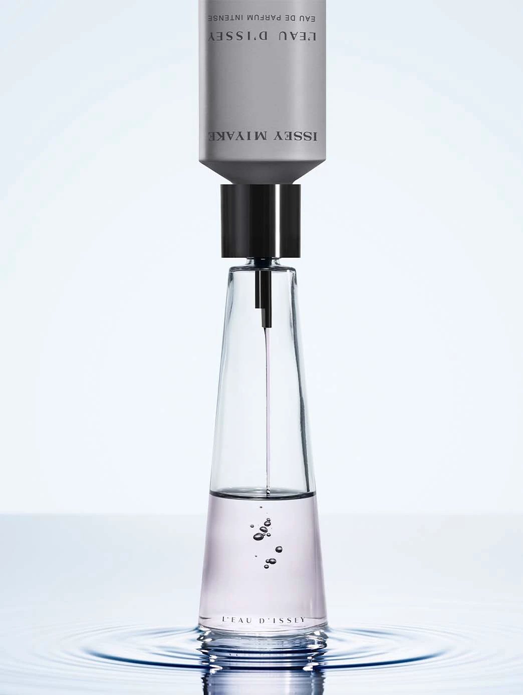 L'Eau d'Issey Eau de Parfum Intense by Perfumerías Padilla