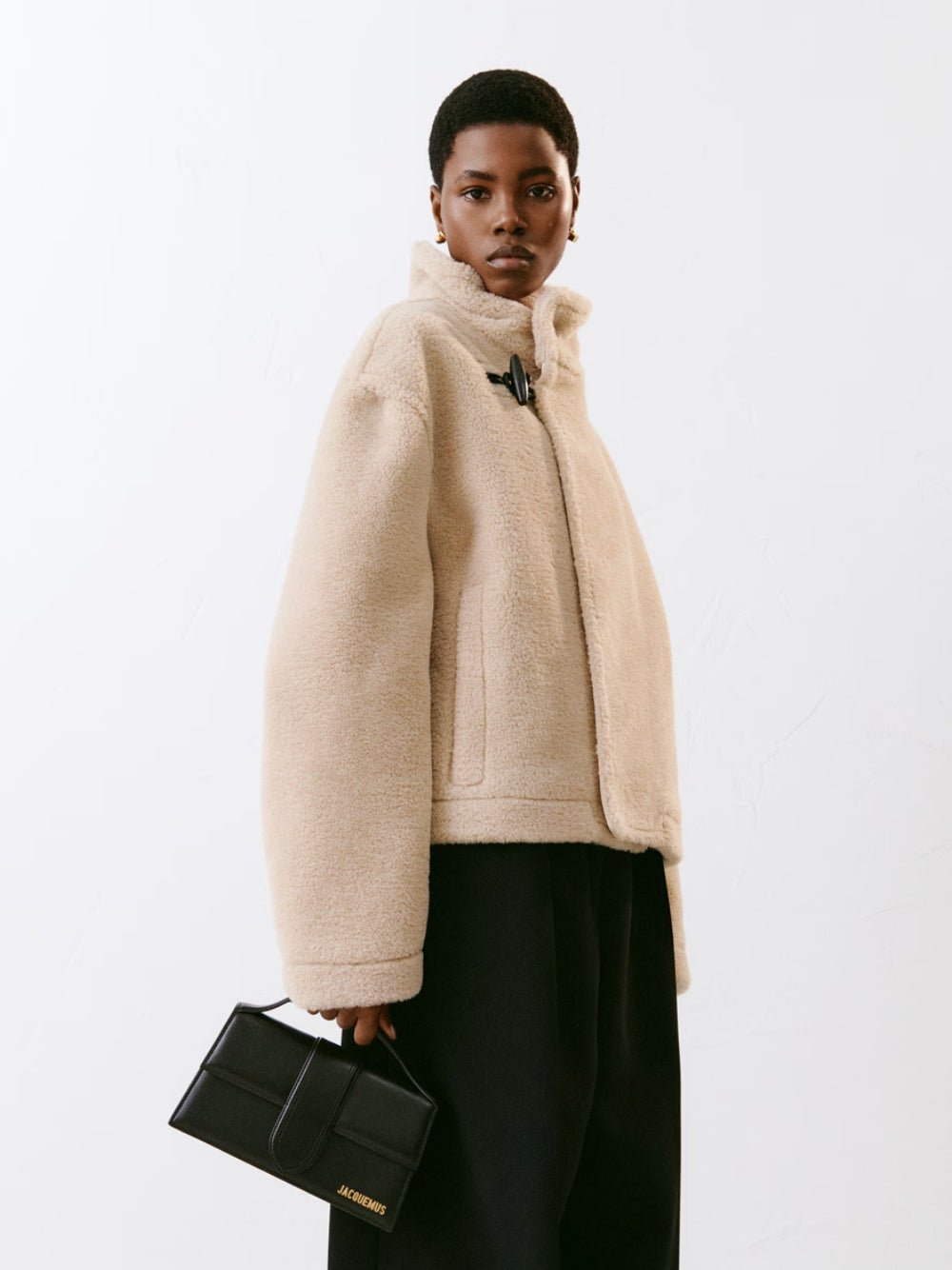 Sac à main Jacquemus femme Le Grand Bambino en cuir noir – 213BA007-3000-990 - HBPS Beauty & Fashion